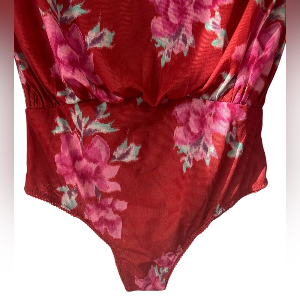 Free People Womens Size Small Bodysuit Cherry Red Printed Floral lace lined NWT - Picture 7 of 15